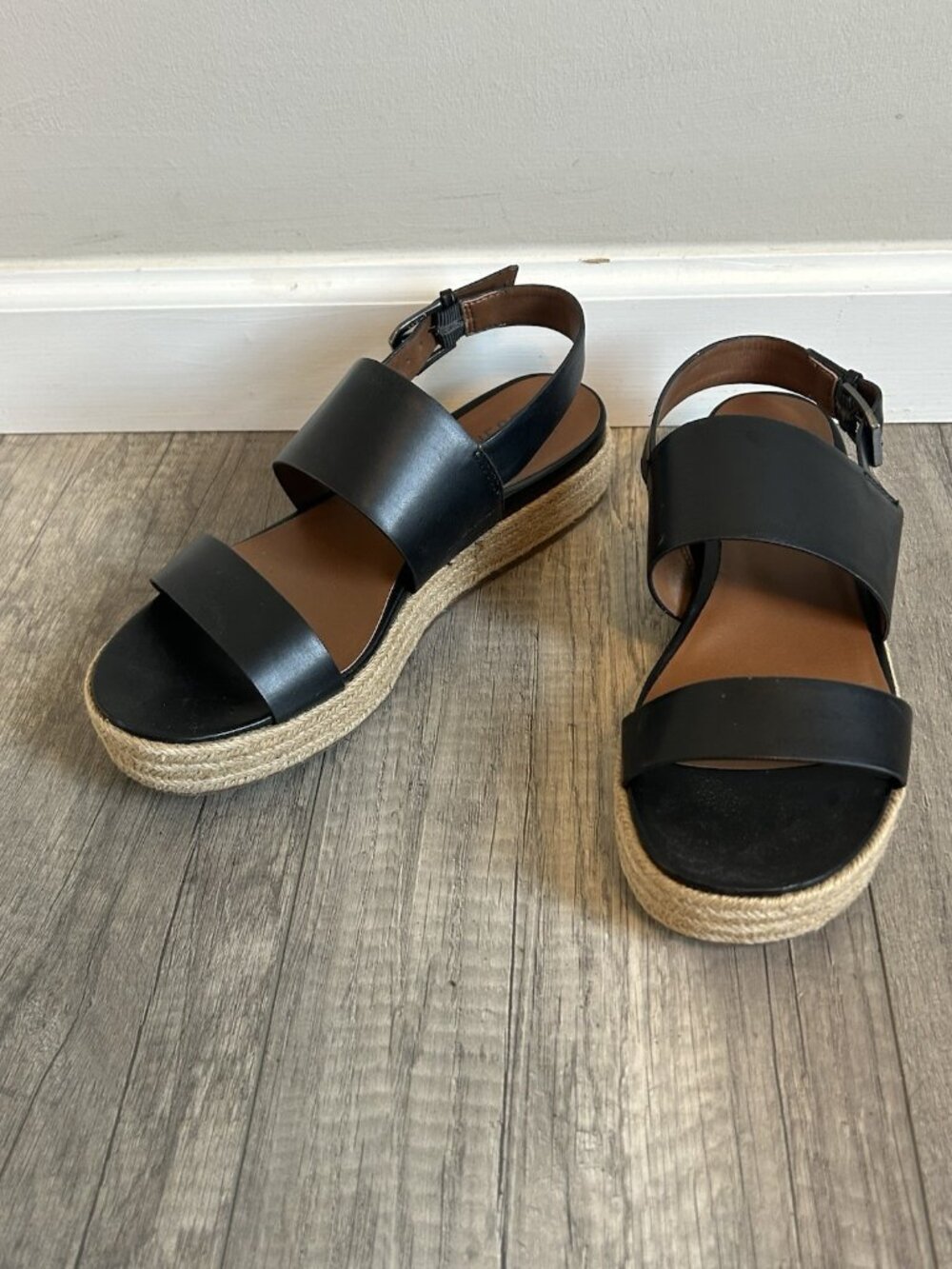 Naturalizer women’s sandals Size 8.5 Strapped Black Rope Buckle Strappy Beach - Picture 4 of 11